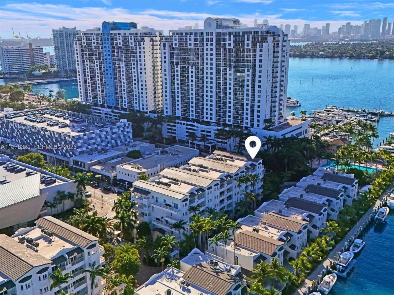 A11978320 — Miami Beach