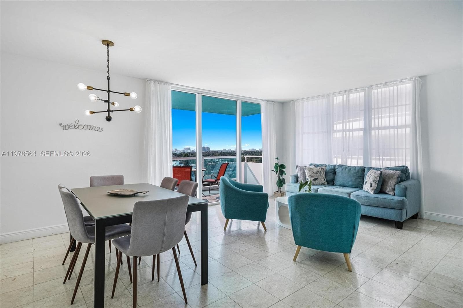 A11978564 — Miami Beach — 7