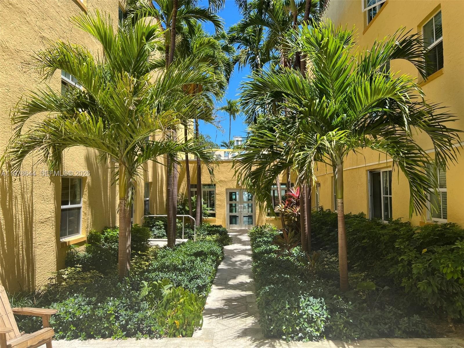 A11978644 — Miami Beach — 31