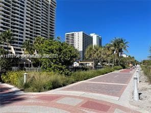 A11978798 — Miami Beach — 6
