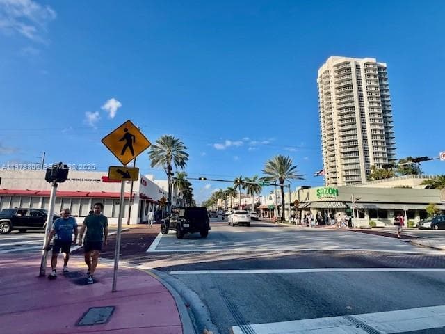 A11978806 — Miami Beach — 2
