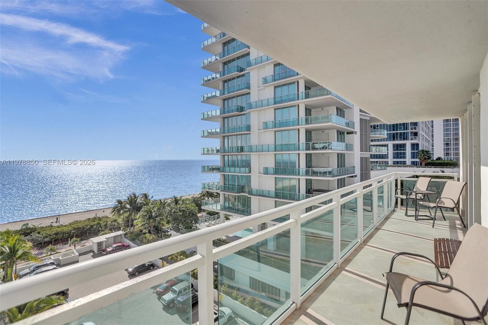 A11978850 — Miami Beach — 17