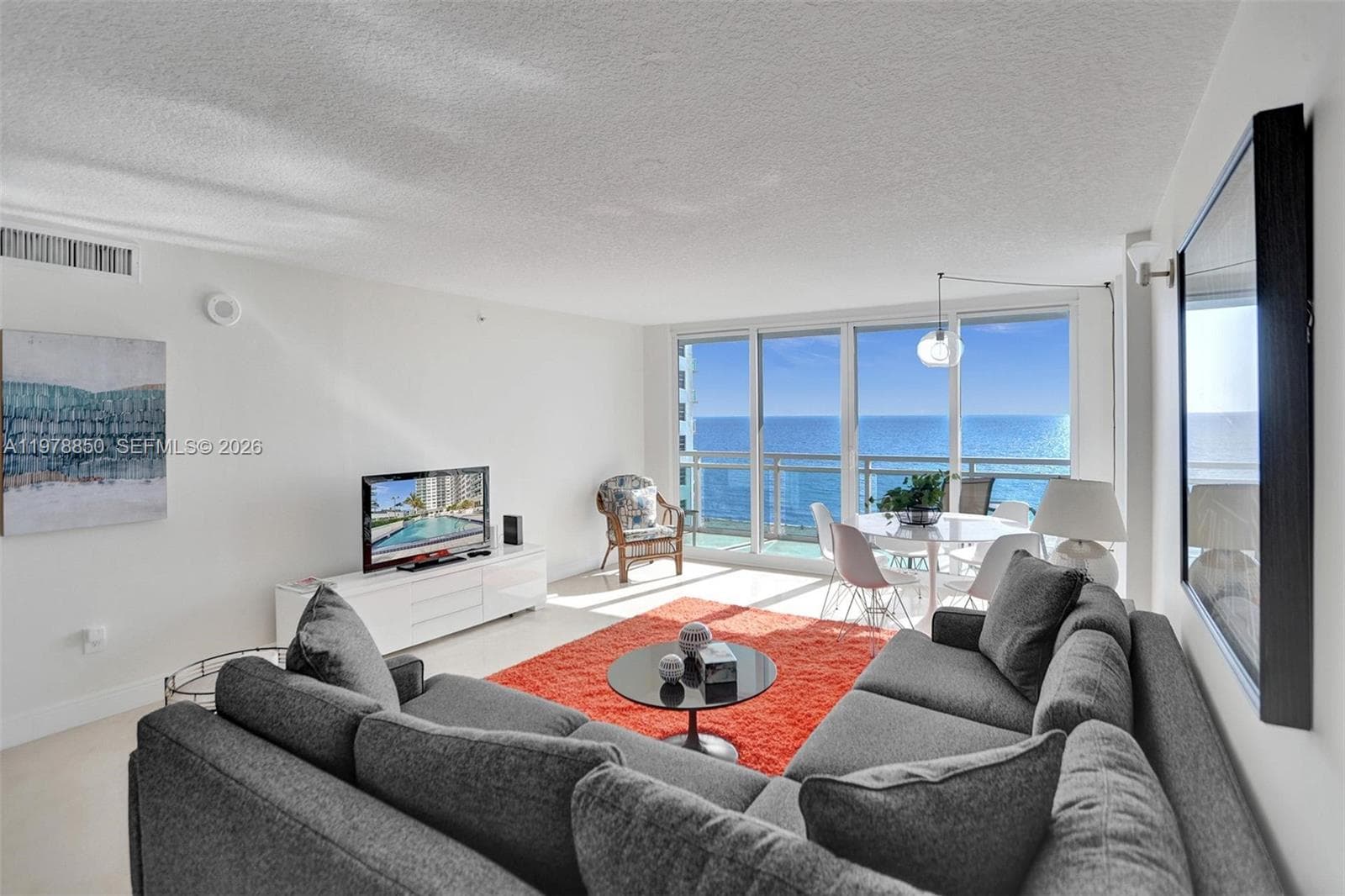 A11978850 — Miami Beach — 3