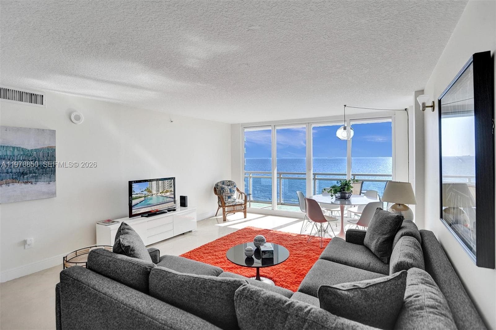A11978850 — Miami Beach — 24