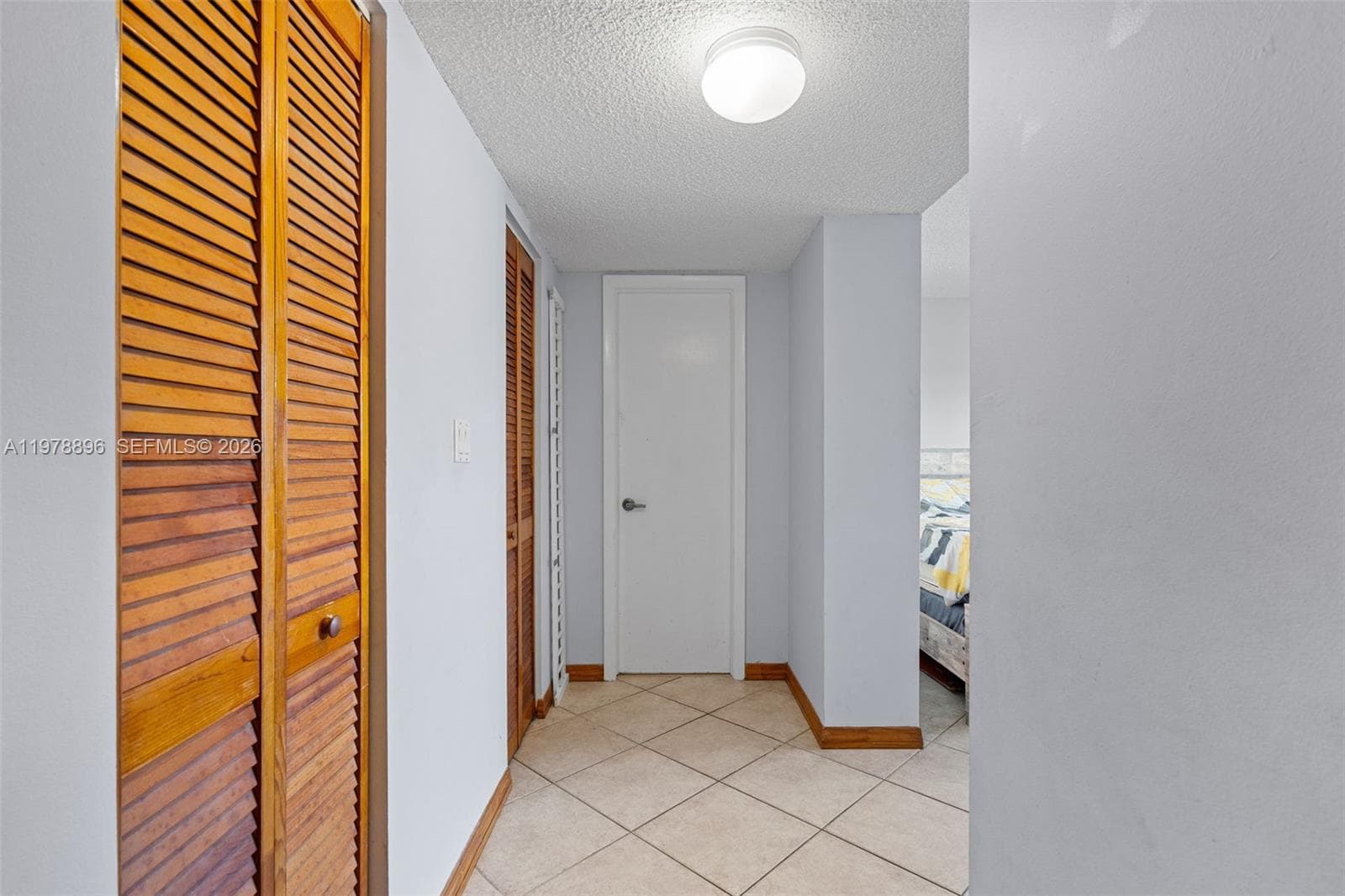 A11978896 — Miami Beach — 14