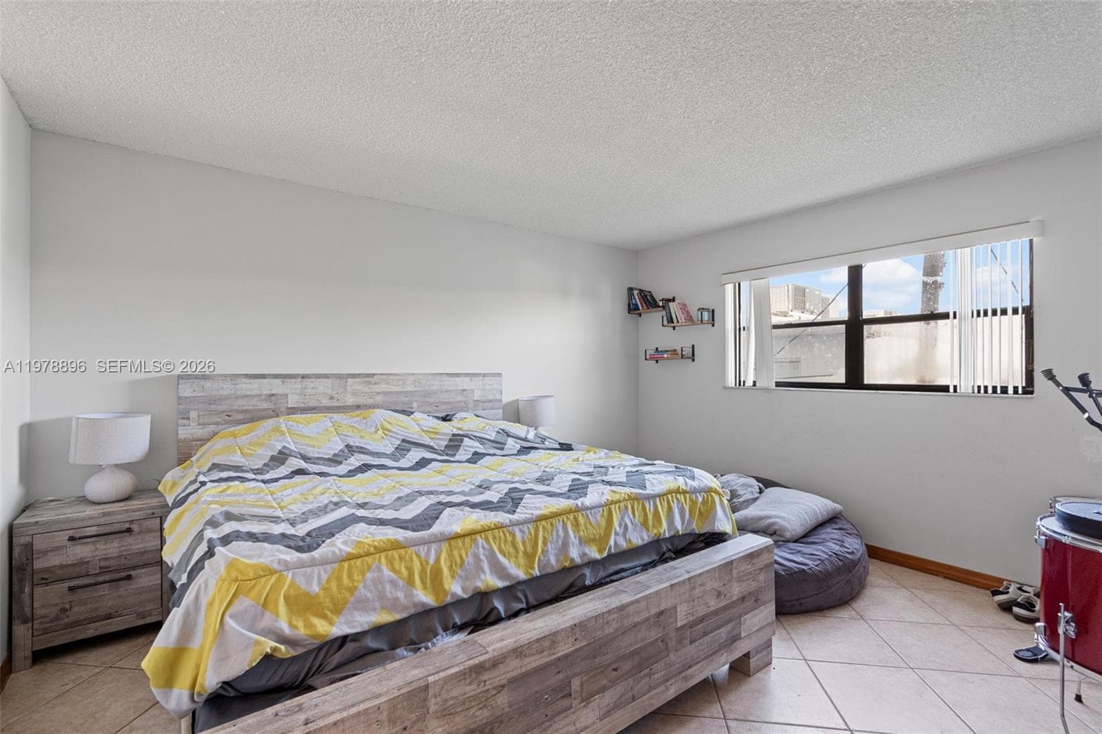 A11978896 — Miami Beach — 15