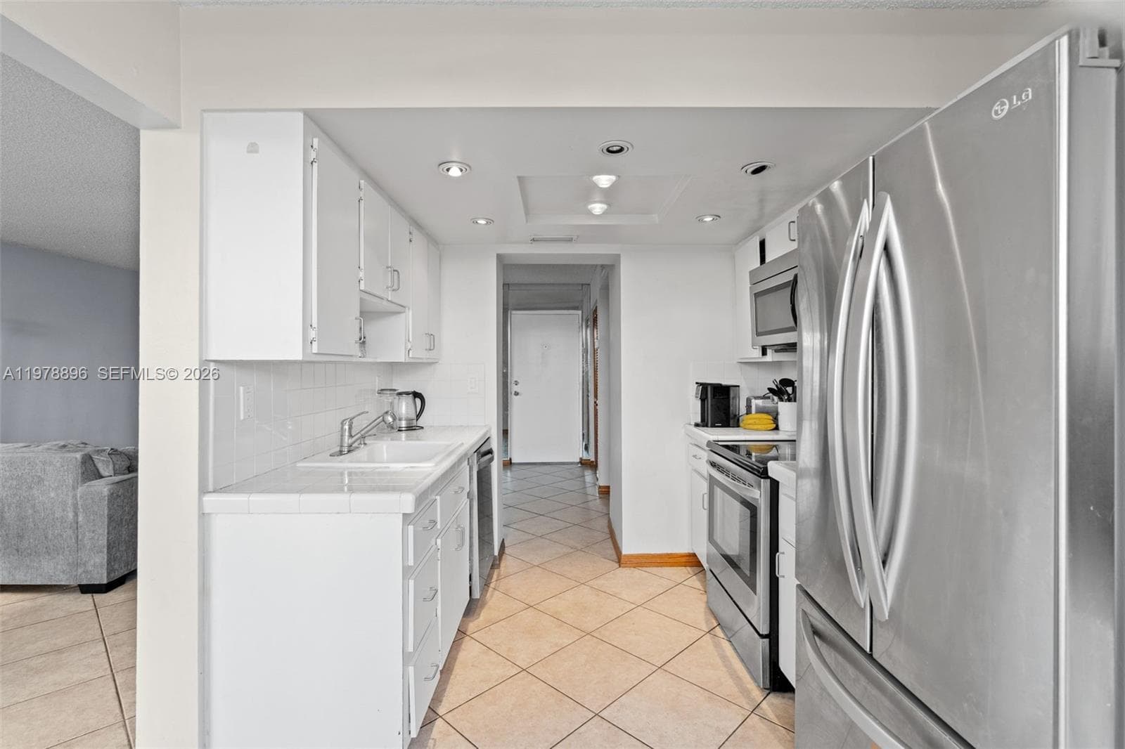 A11978896 — Miami Beach — 4