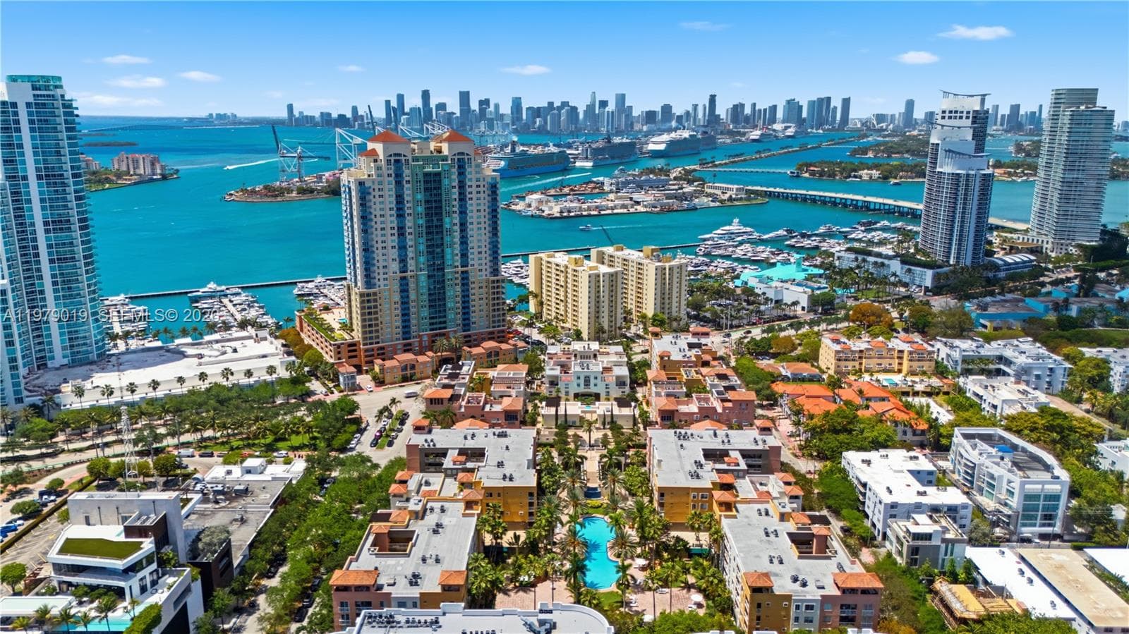 A11979019 — Miami Beach