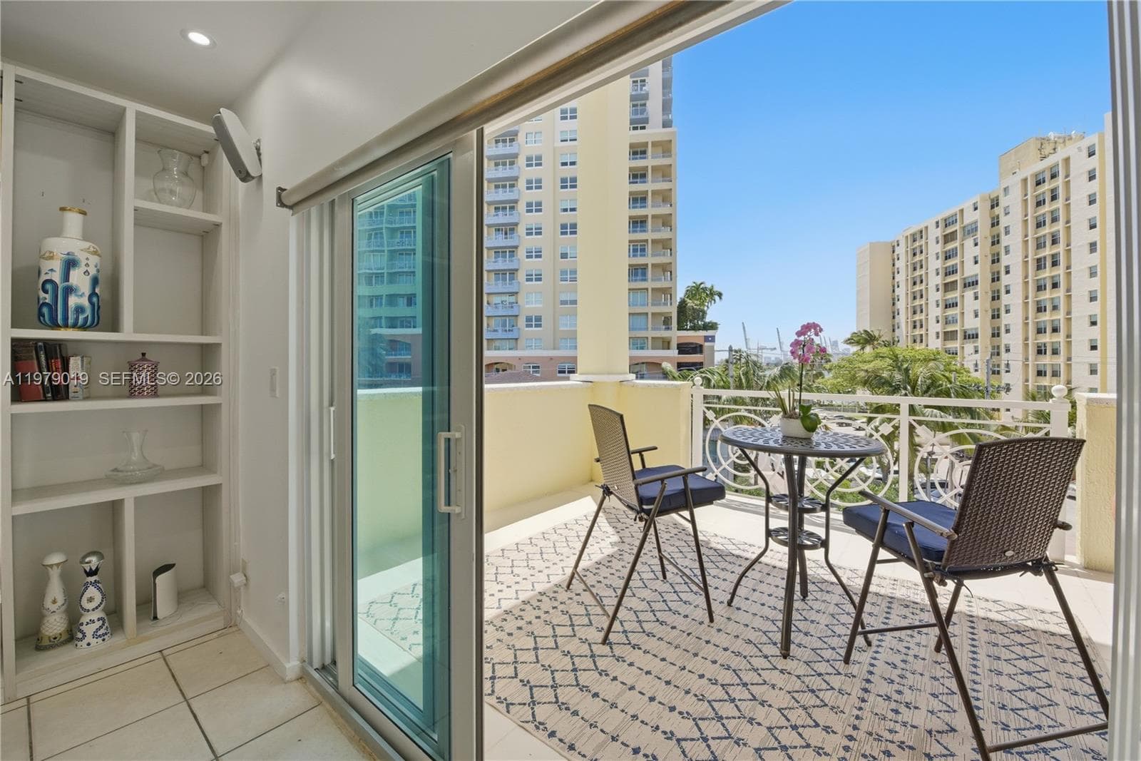 A11979019 — Miami Beach — 5