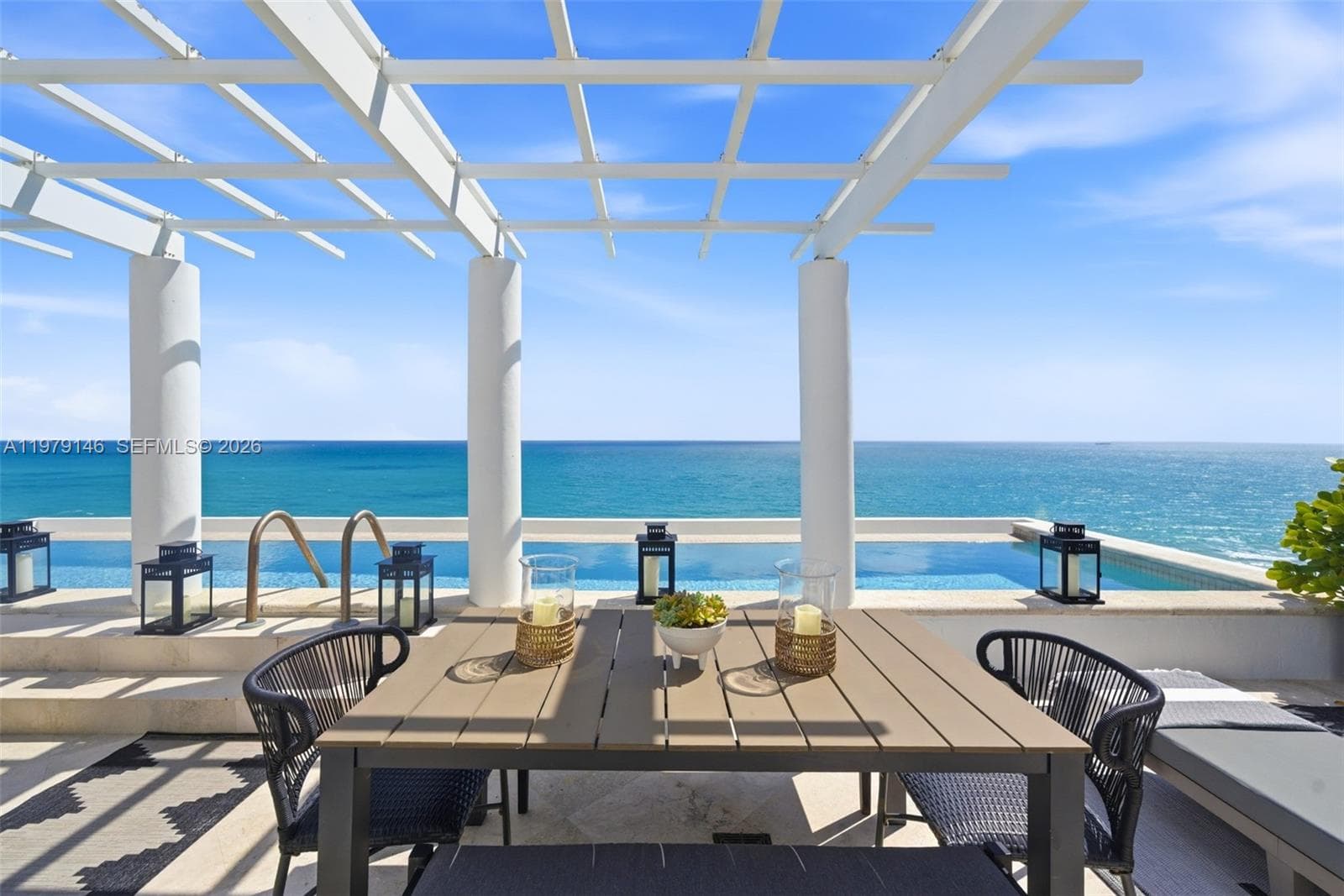 A11979146 — Miami Beach — 17