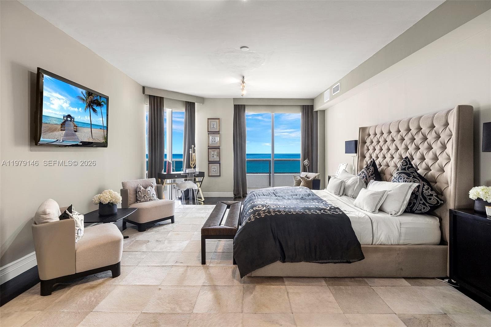 A11979146 — Miami Beach — 9