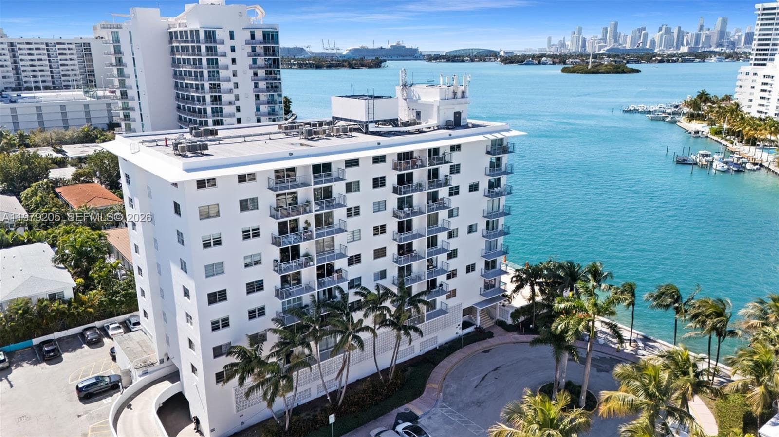 A11979205 — Miami Beach — 18