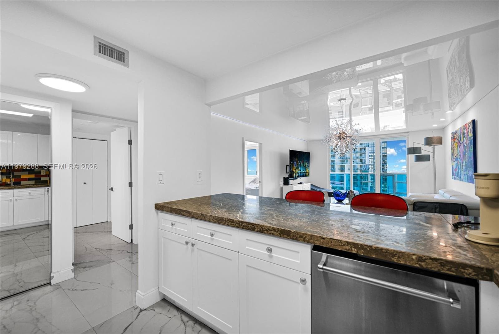 A11979288 — Miami Beach — 5