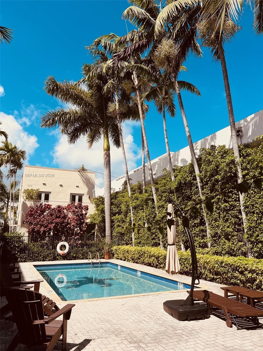 A11979325 — Miami Beach — 21