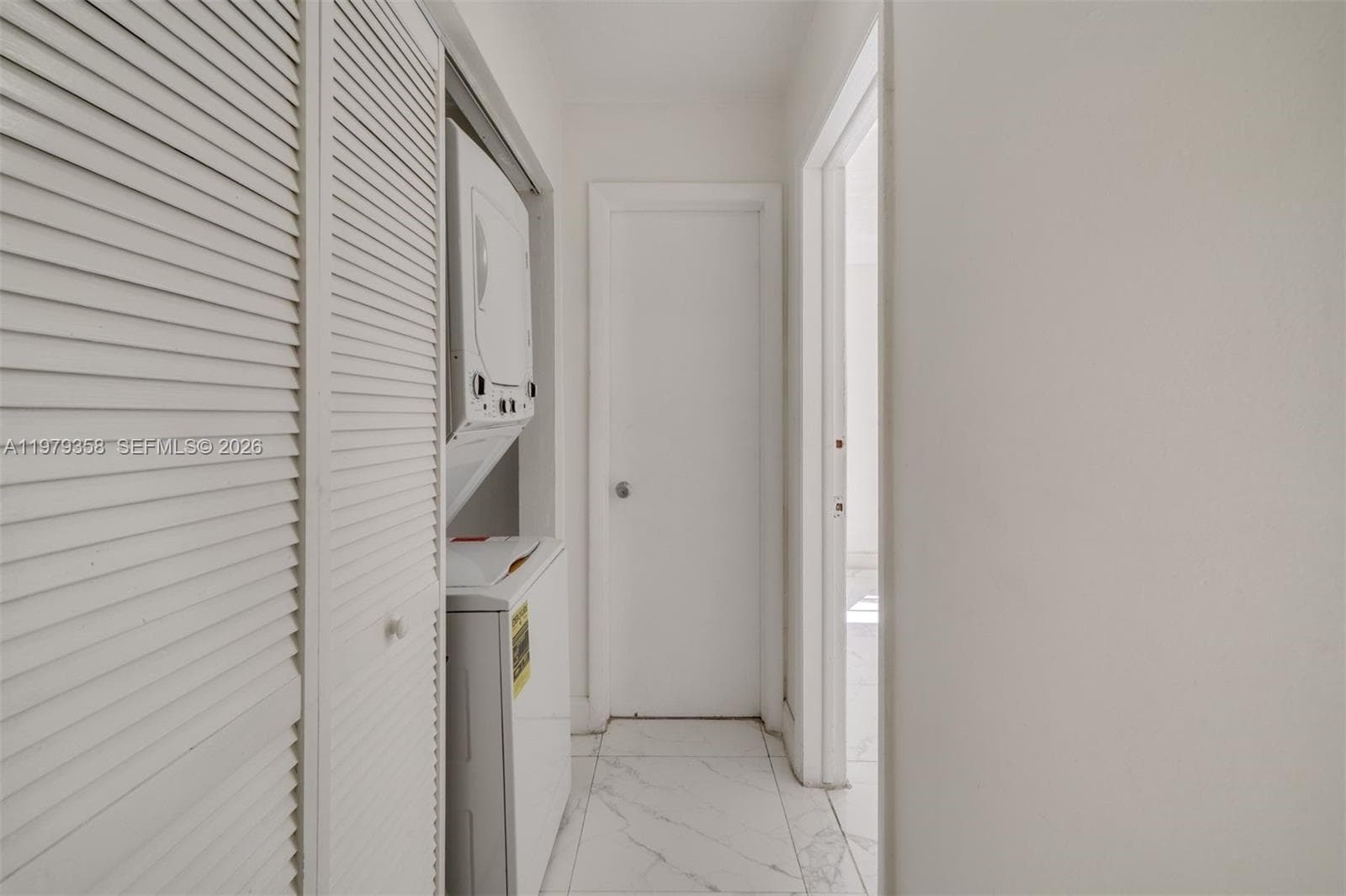 A11979358 — Miami Beach — 8