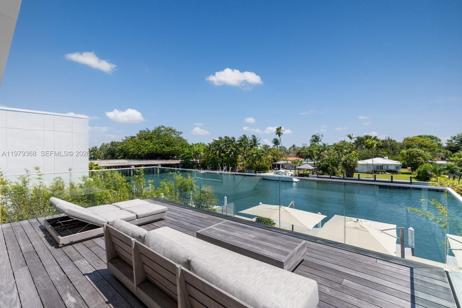 A11979368 — Miami Beach — 40