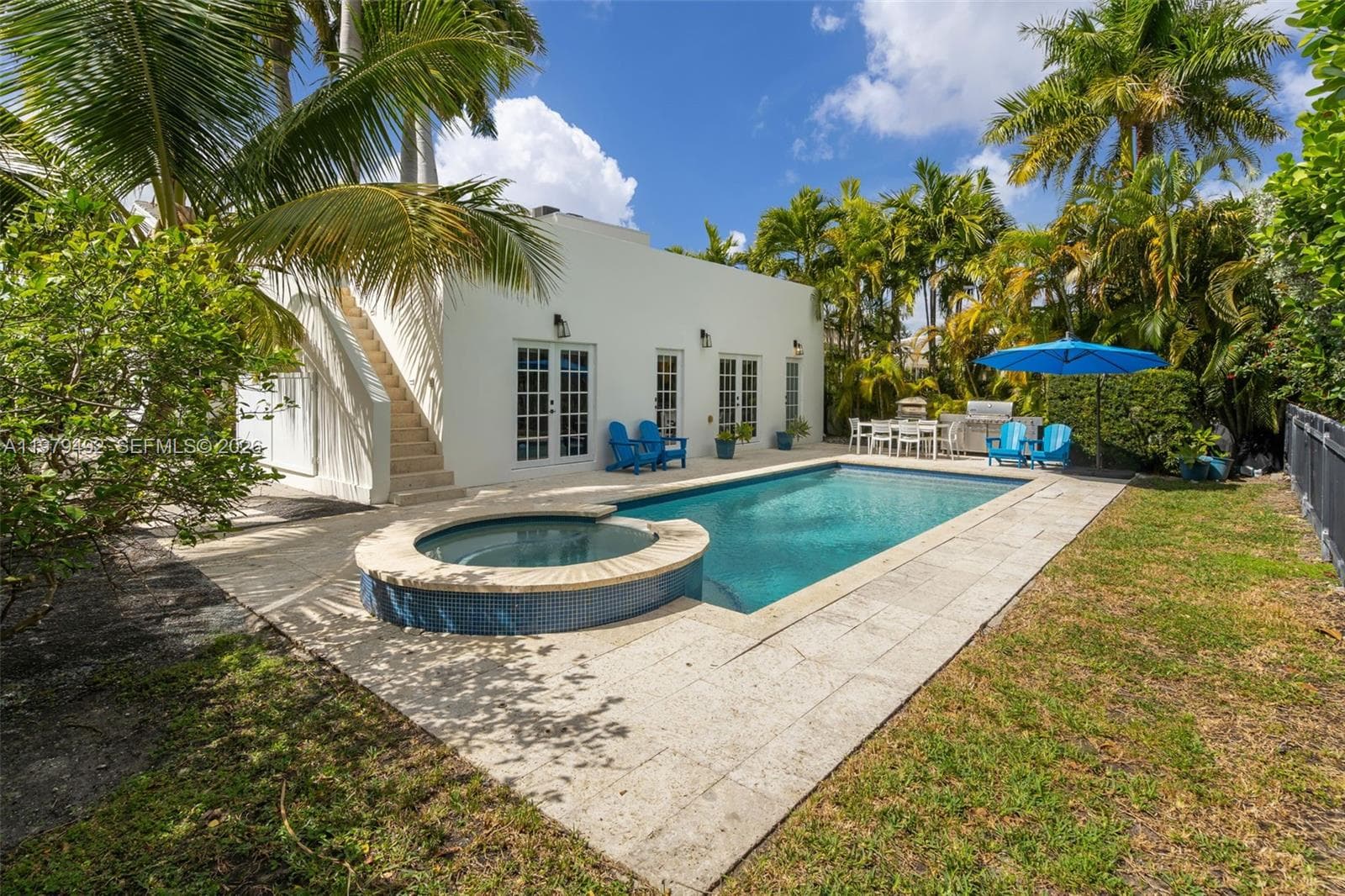 A11979492 — Miami Beach — 42