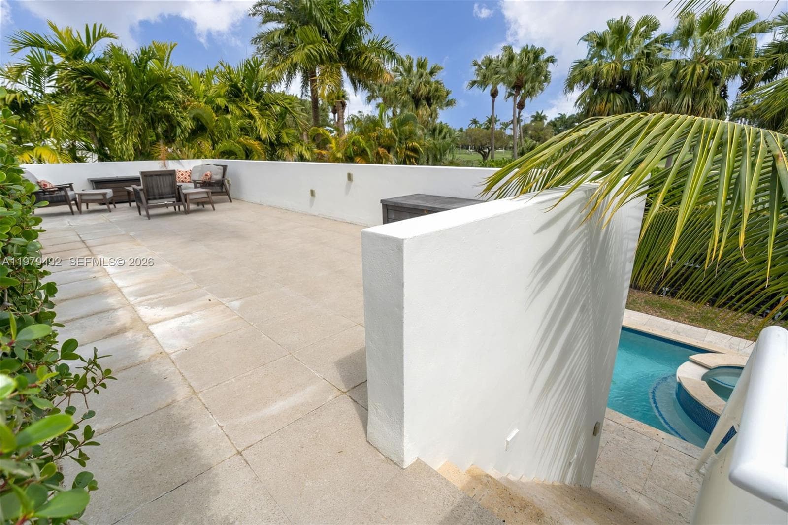 A11979492 — Miami Beach — 37
