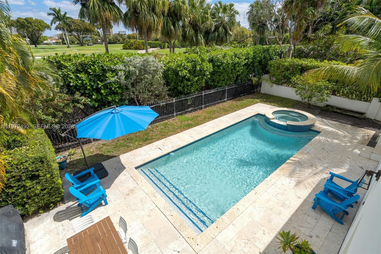 A11979492 — Miami Beach — 40