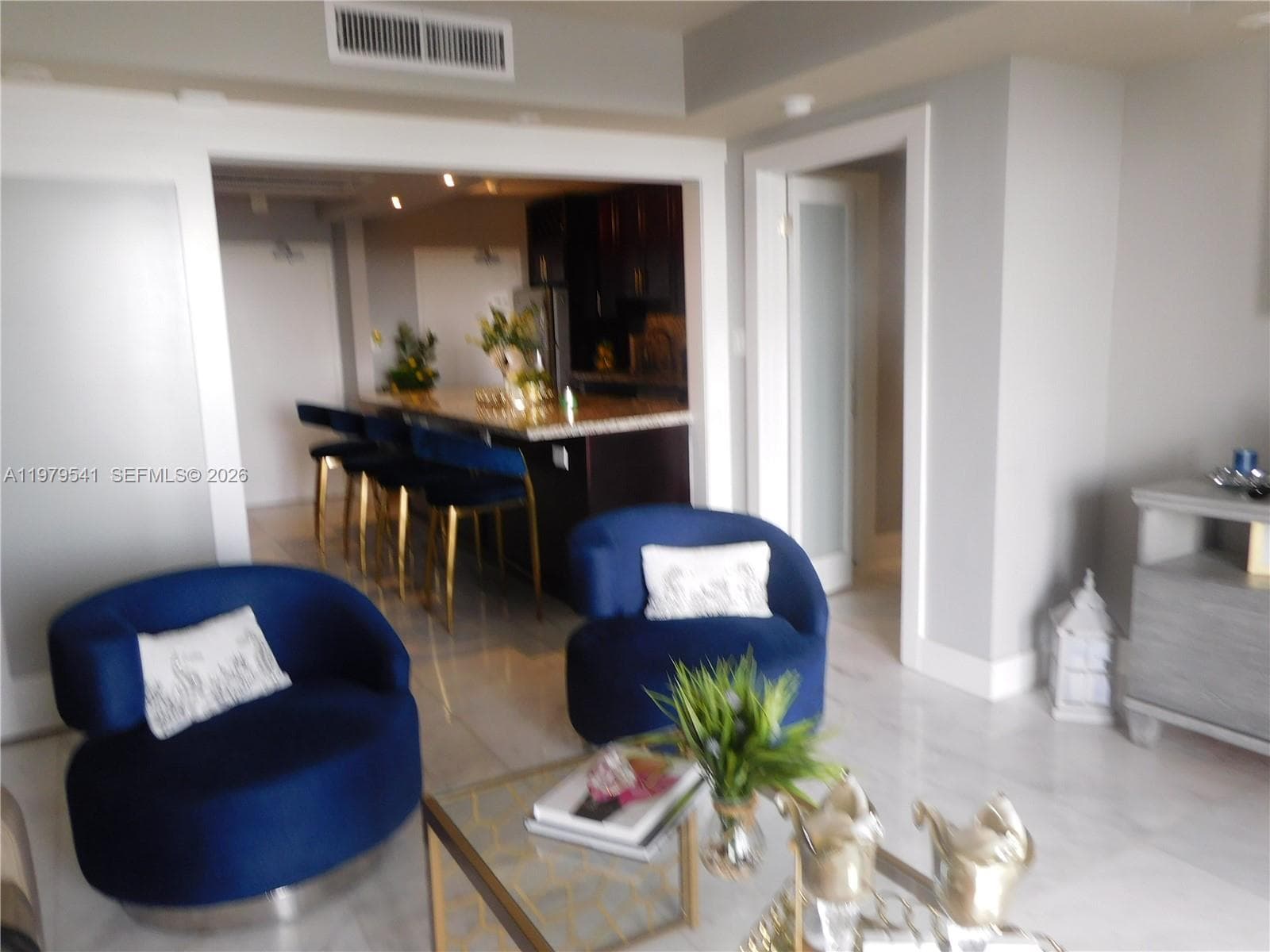 A11979541 — Miami Beach — 8