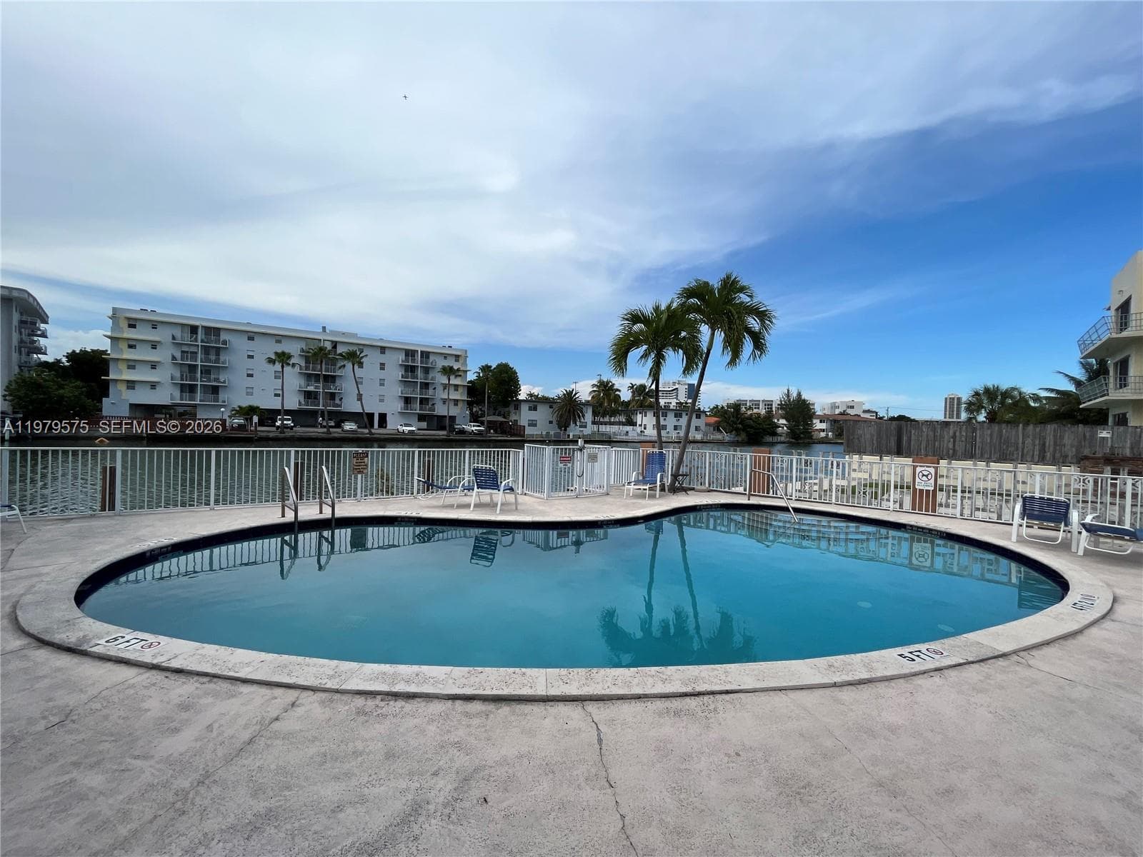 A11979575 — Miami Beach — 10