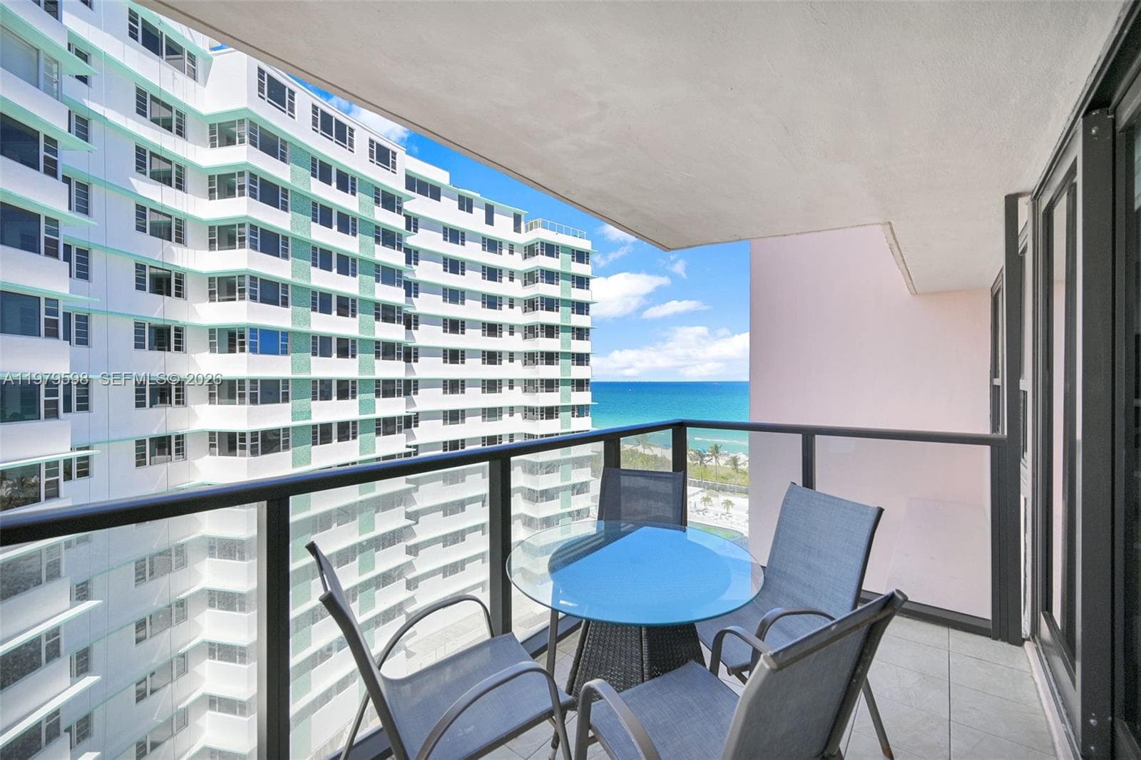 A11979598 — Miami Beach — 3