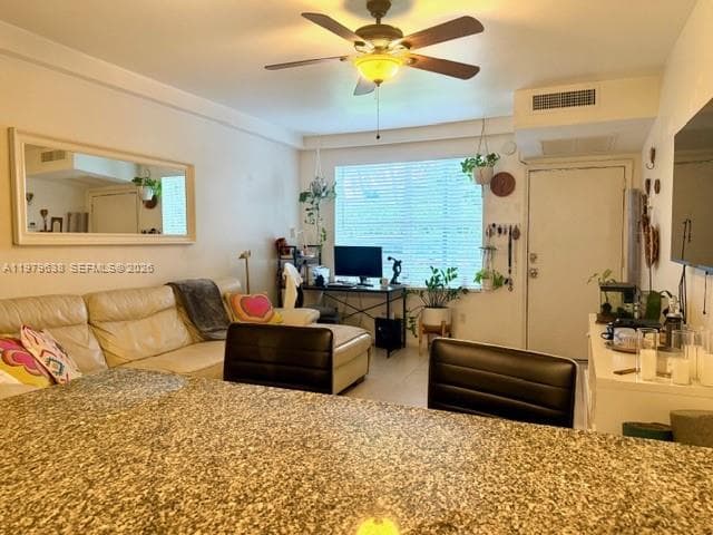 A11979638 — Miami Beach — 17