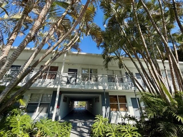 A11979638 — Miami Beach — 4
