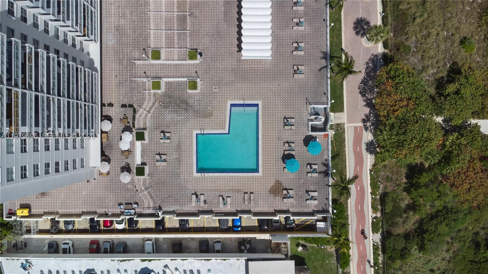 A11979696 — Miami Beach — 37
