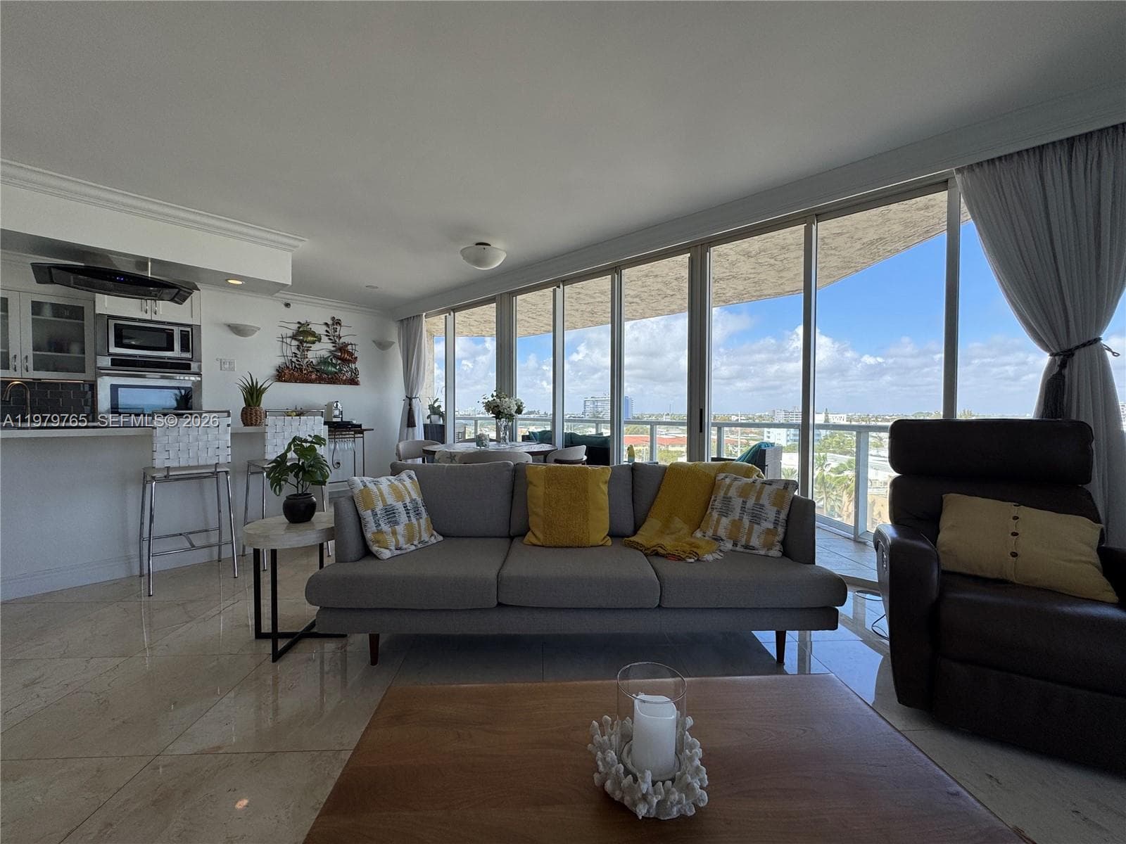 A11979765 — Miami Beach — 2