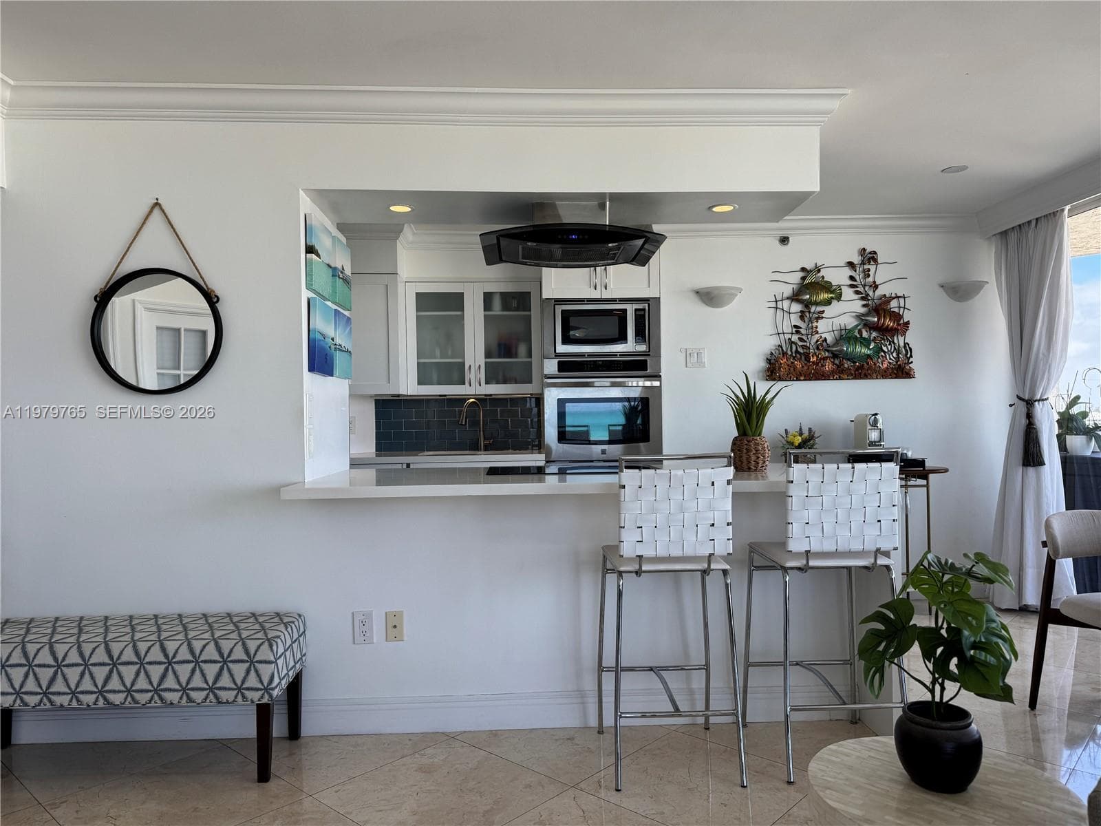 A11979765 — Miami Beach — 10
