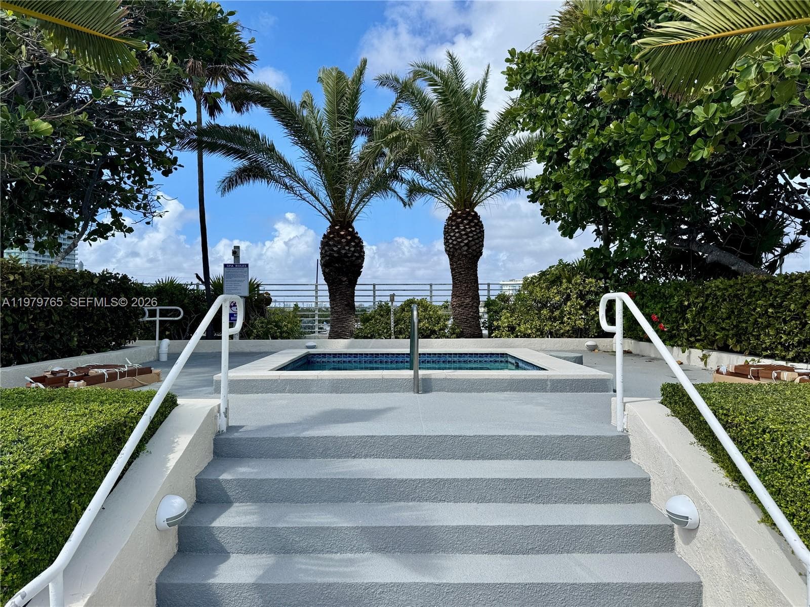 A11979765 — Miami Beach — 33