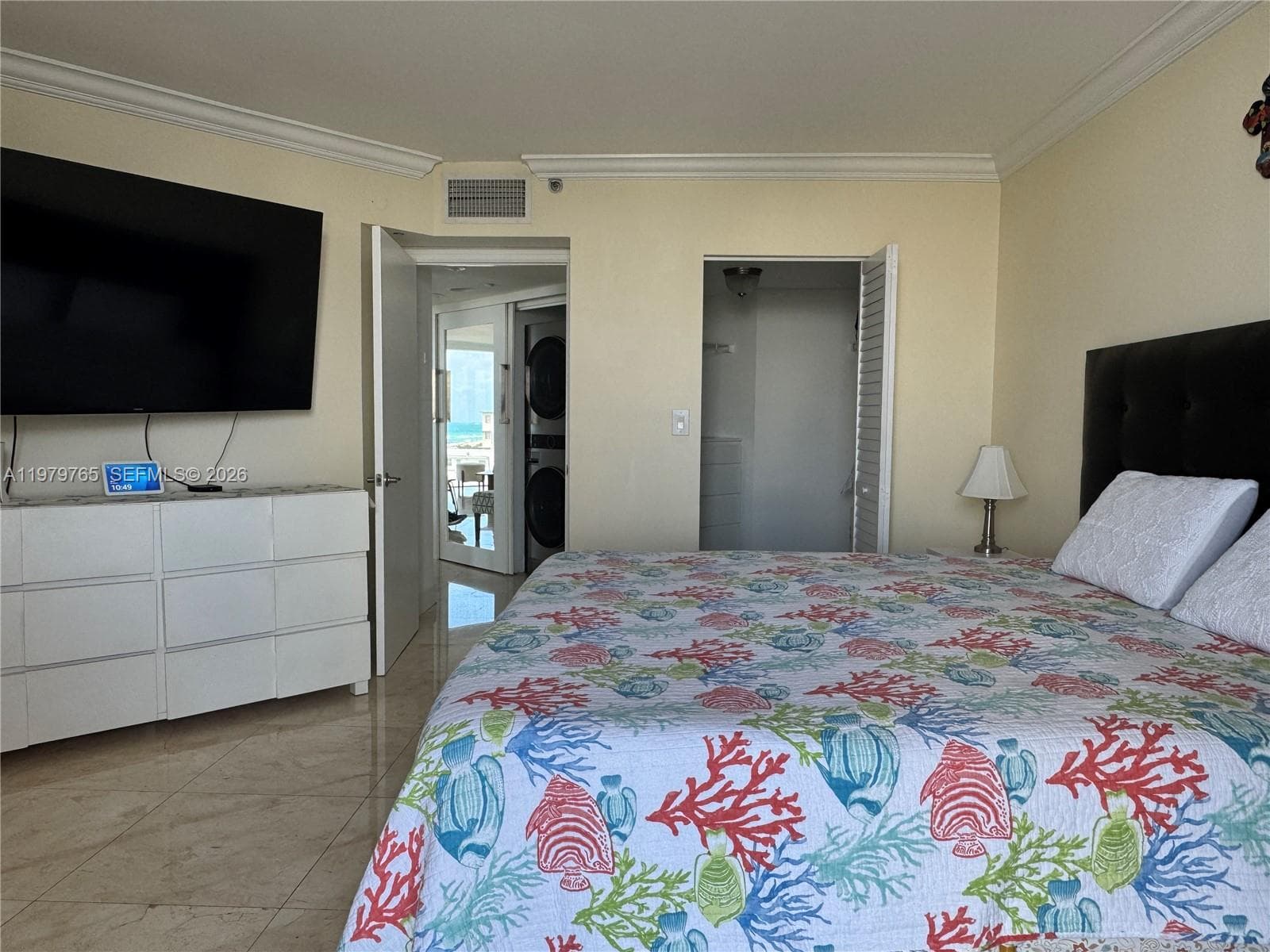 A11979765 — Miami Beach — 18