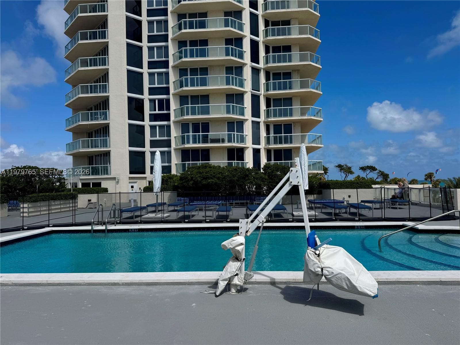 A11979765 — Miami Beach — 37