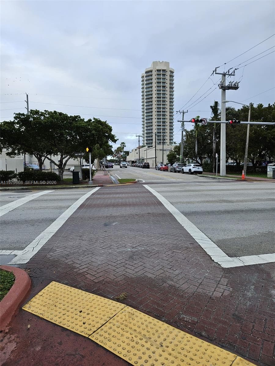 A11979868 — Miami Beach — 21