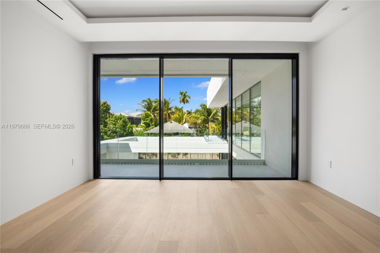 A11979886 — Miami Beach — 42