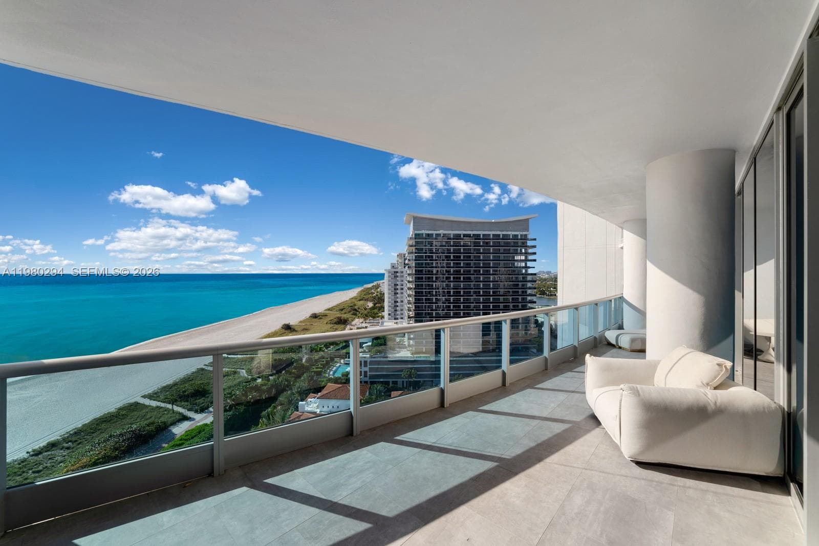A11980294 — Miami Beach — 40