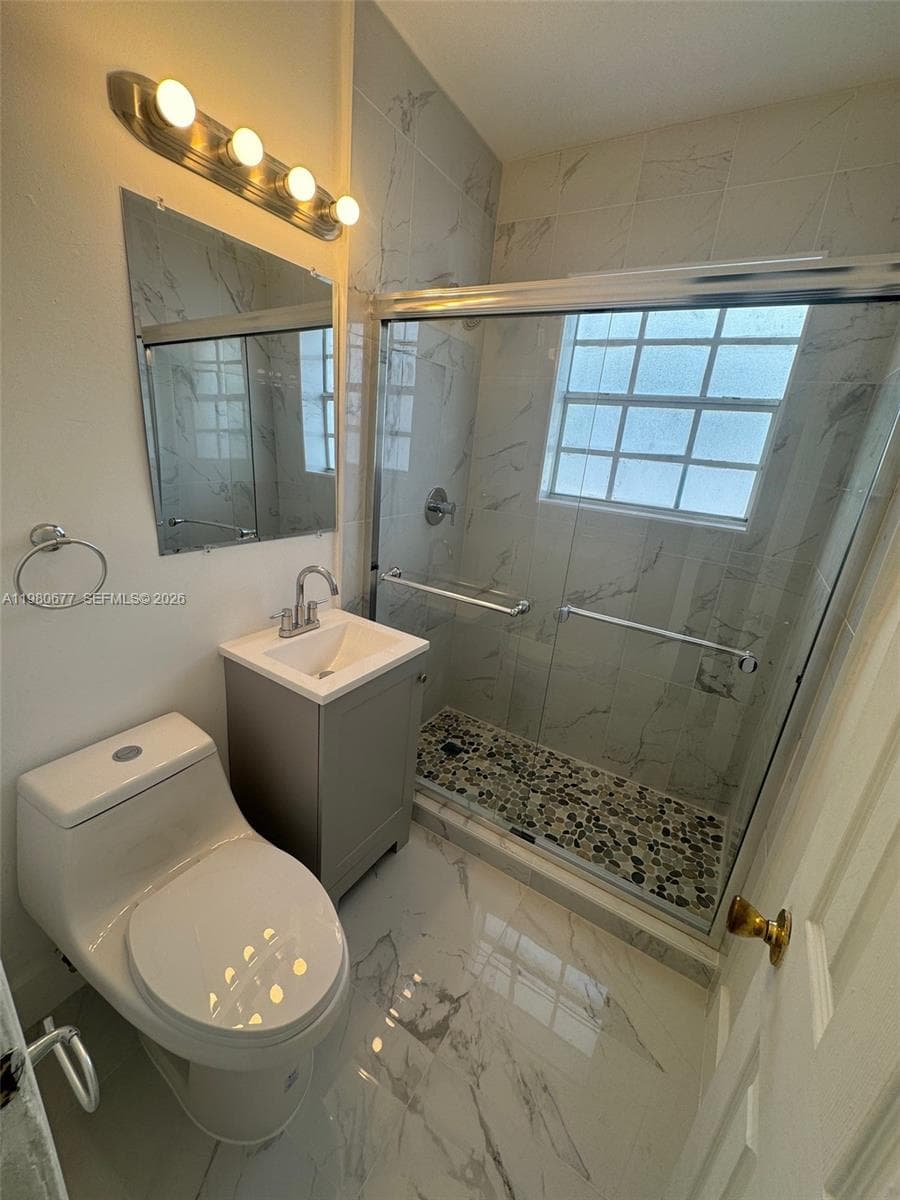 A11980677 — Miami Beach — 9