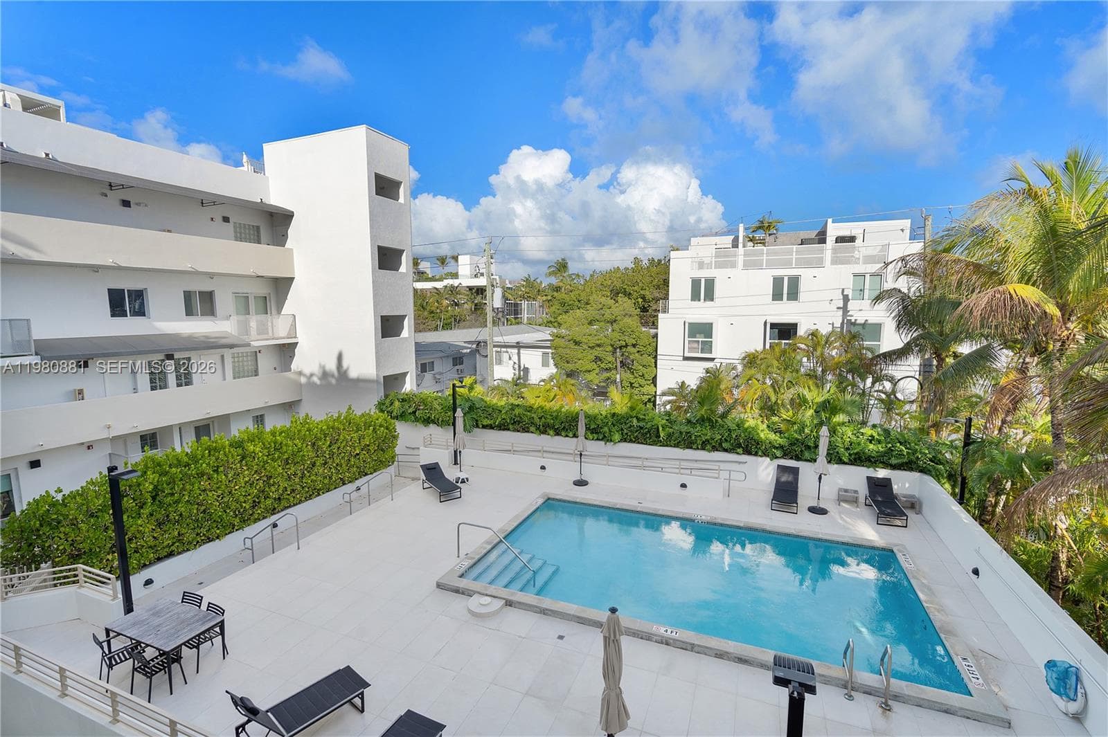 A11980881 — Miami Beach — 26