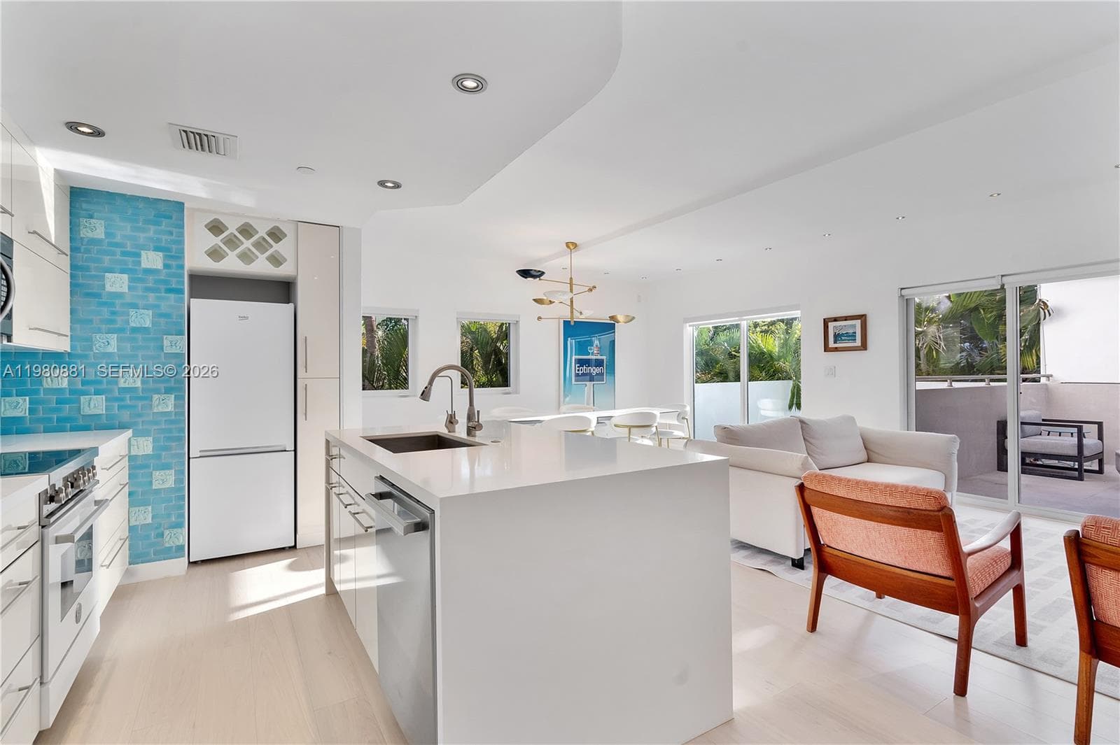 A11980881 — Miami Beach — 5