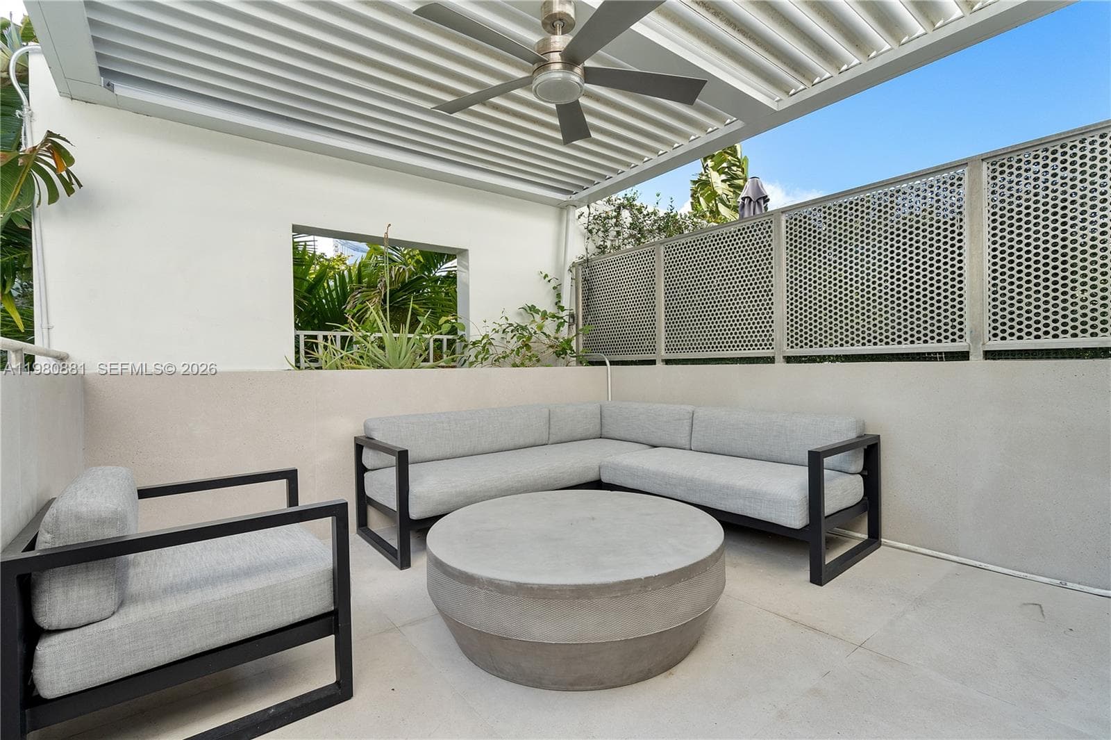 A11980881 — Miami Beach — 25