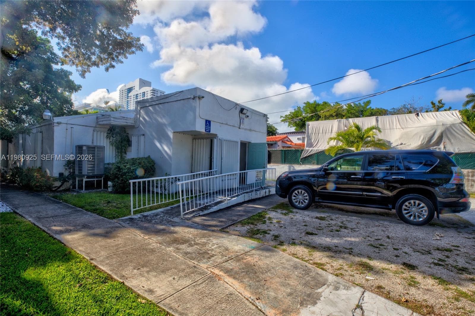 A11980925 — Miami Beach — 8