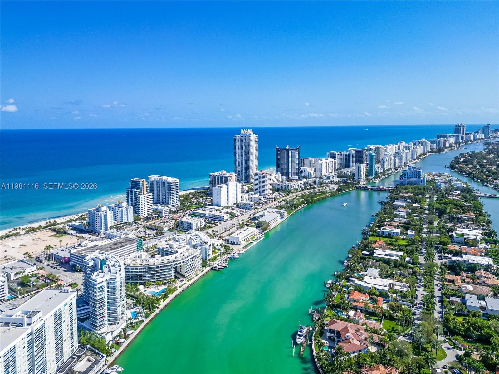 A11981116 — Miami Beach — 42