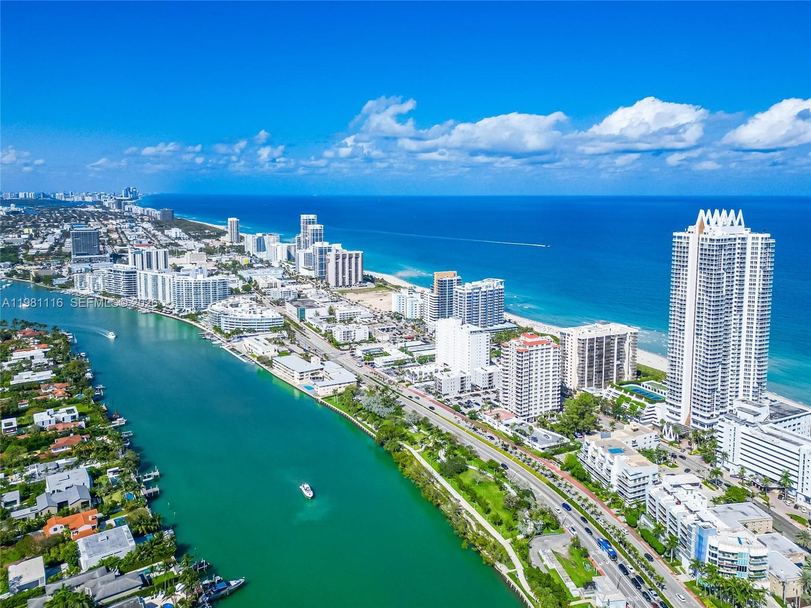 A11981116 — Miami Beach — 41