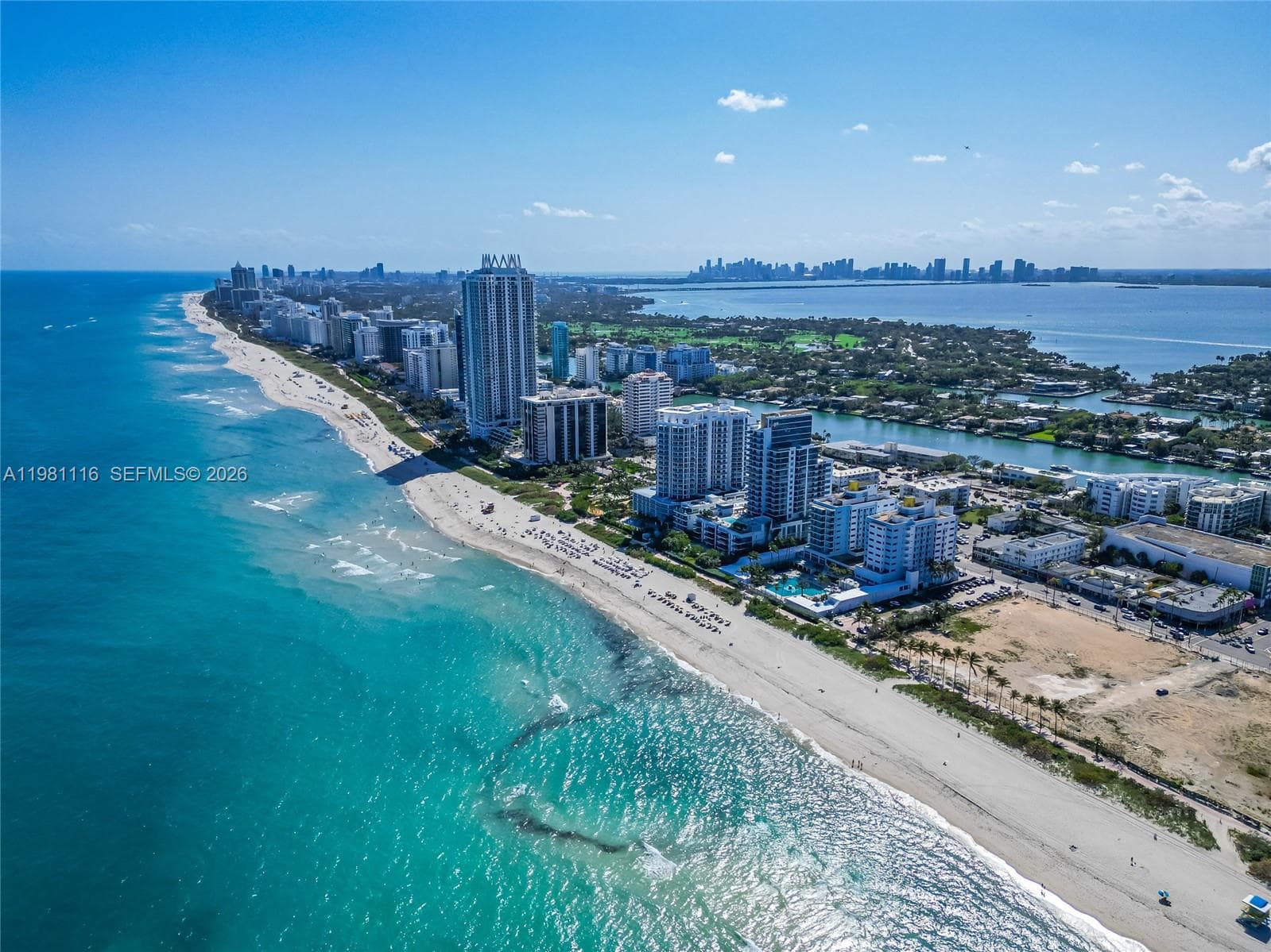 A11981116 — Miami Beach — 48
