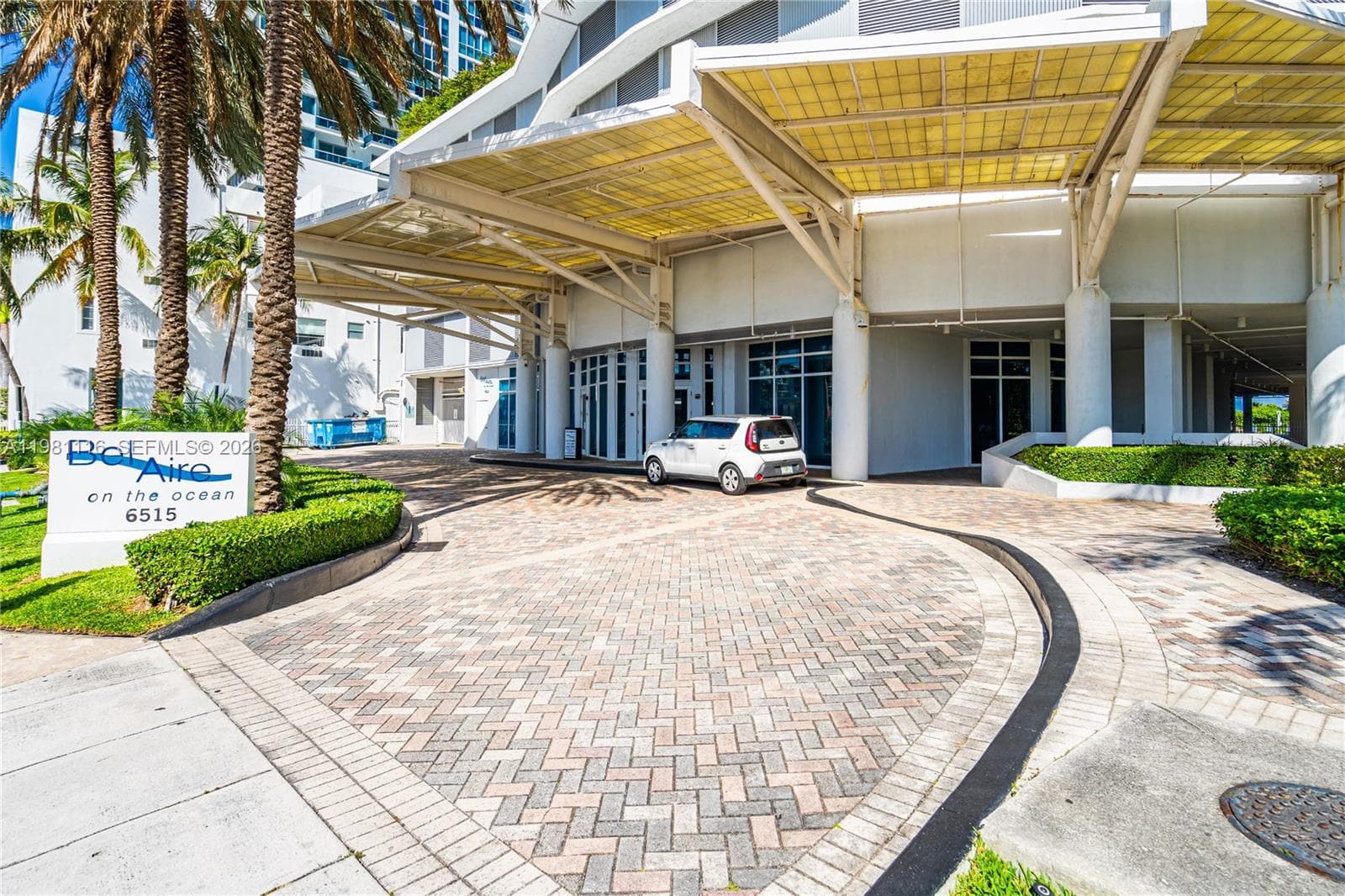 A11981116 — Miami Beach — 4