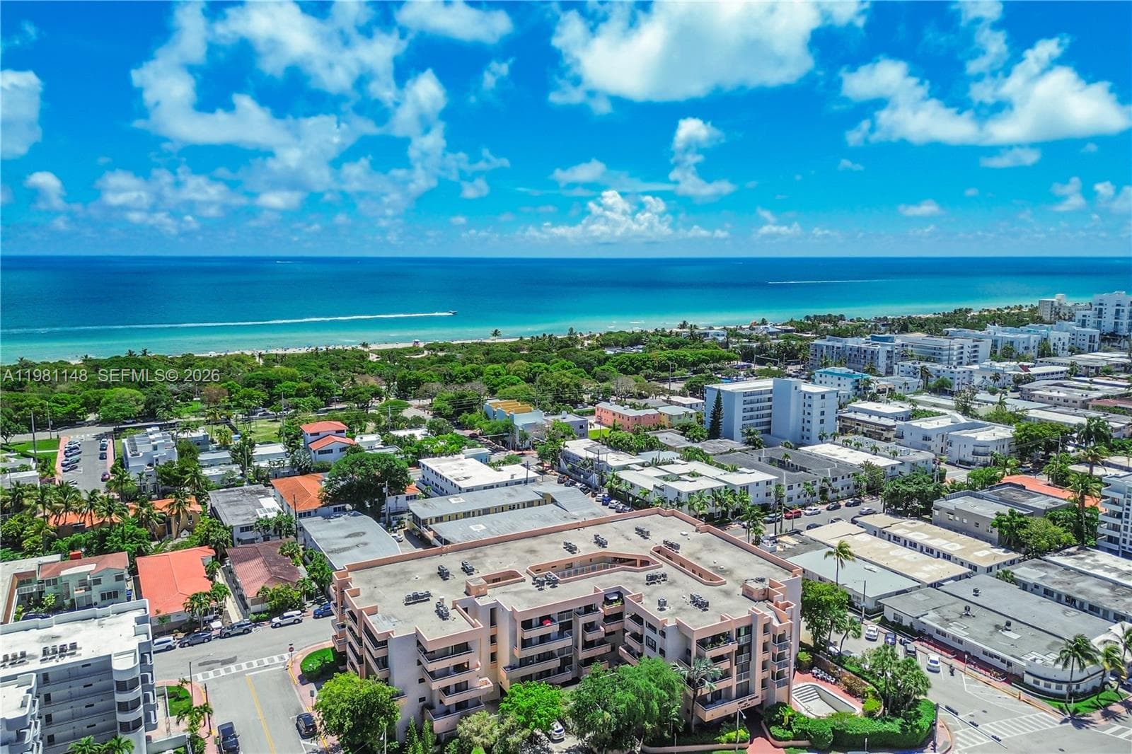 A11981148 — Miami Beach — 3