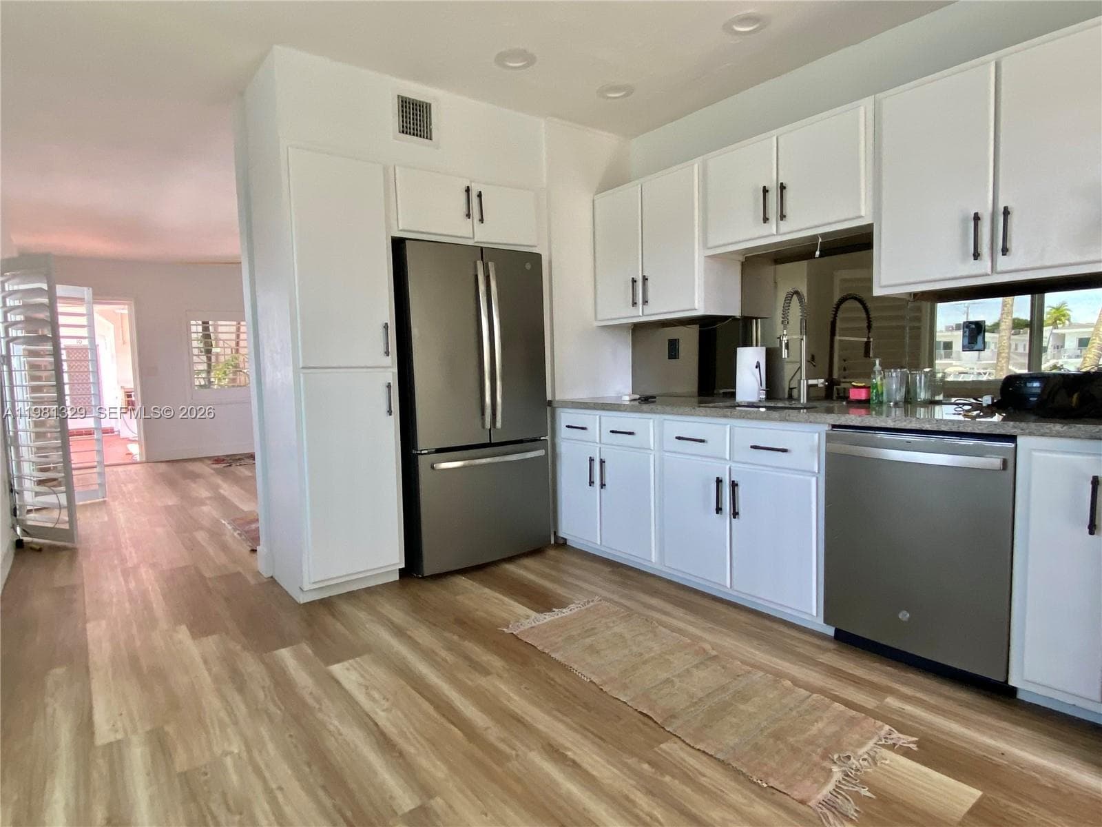 A11981329 — Miami Beach — 4