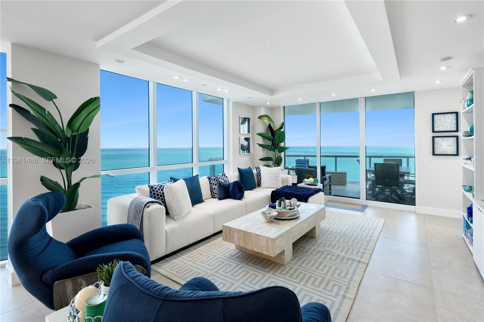 A11981486 — Miami Beach — 2