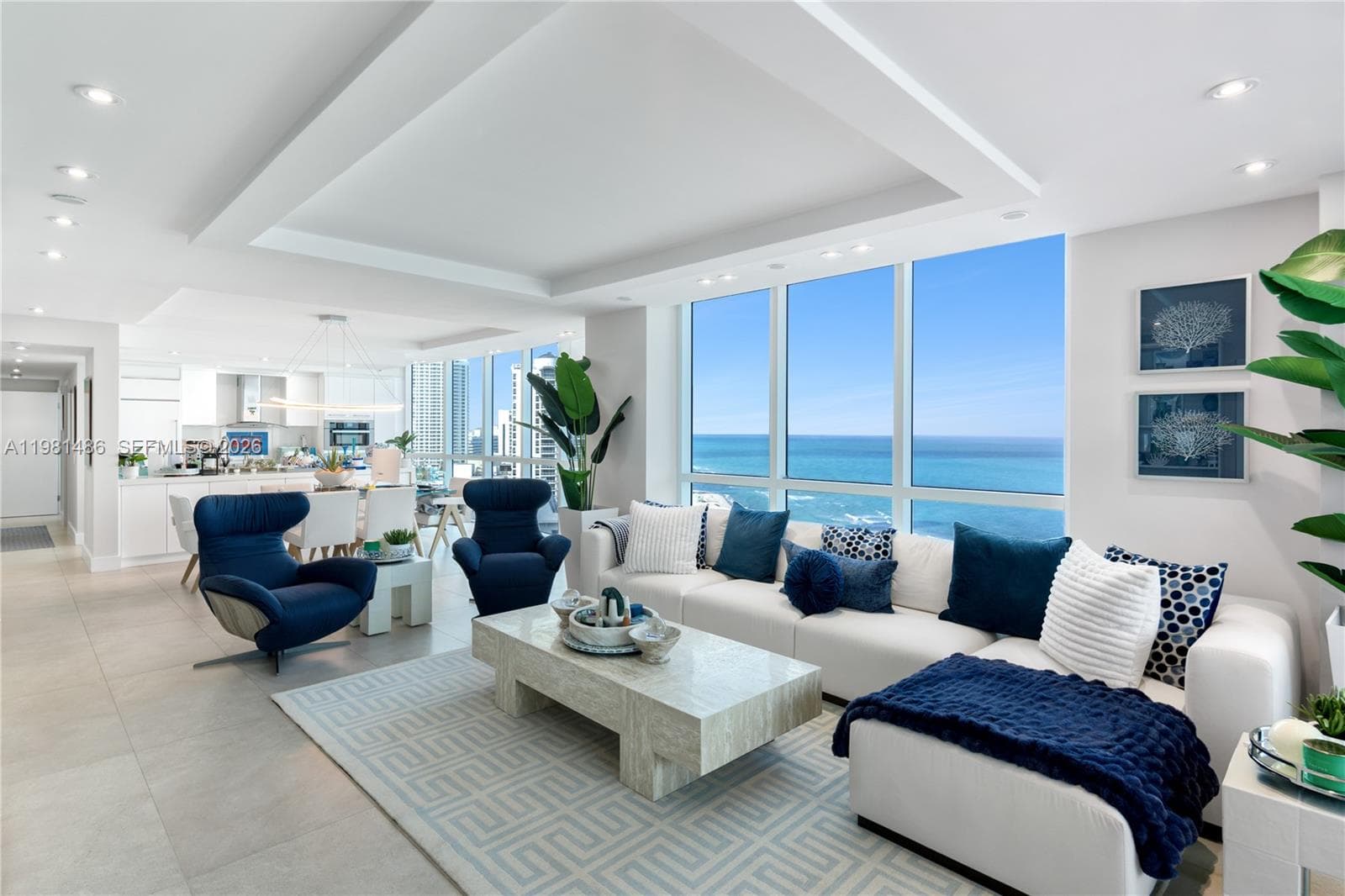 A11981486 — Miami Beach — 5